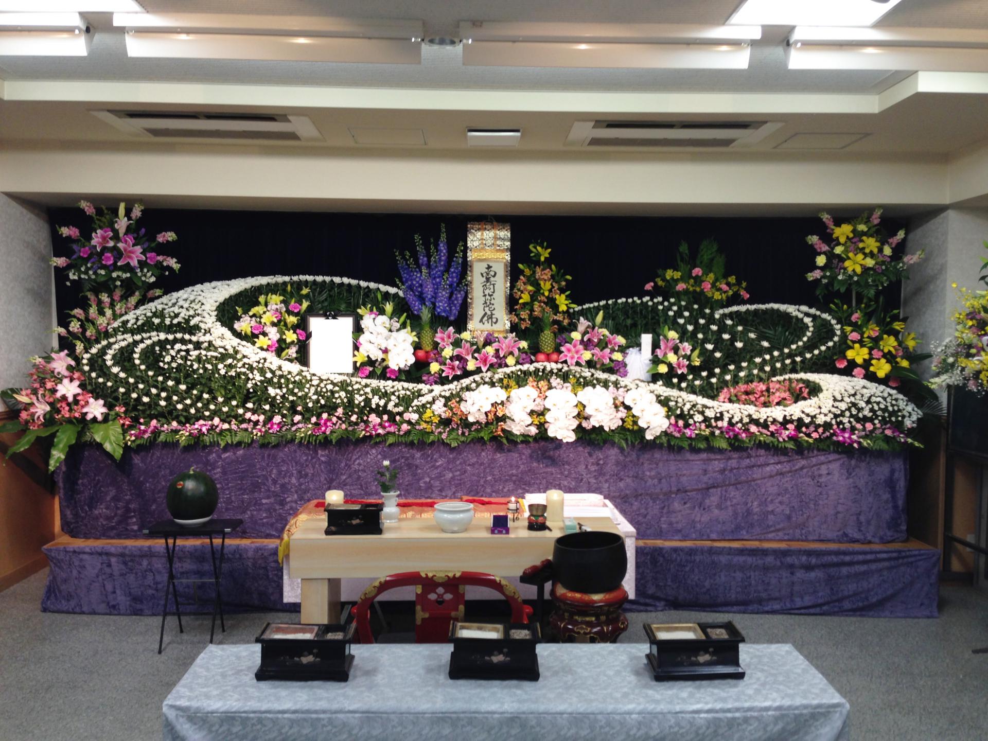 寺院祭壇　一例