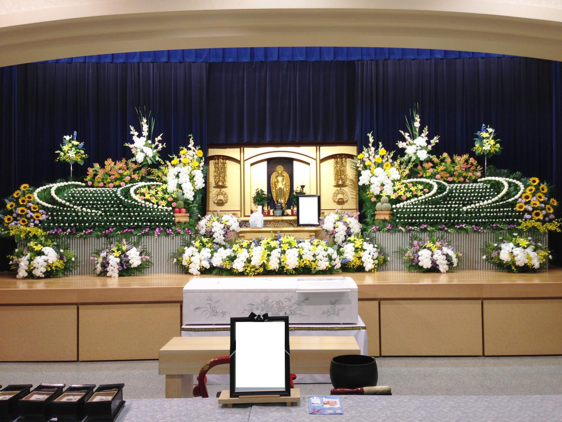 寺院祭壇　一例