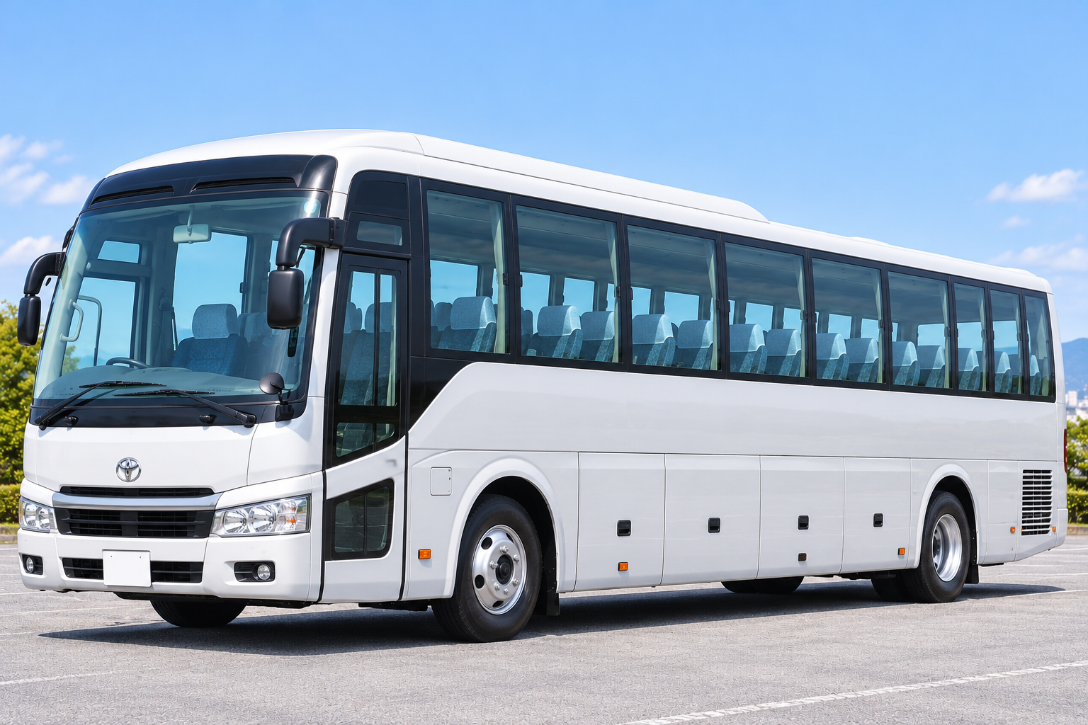 ４０人乗り中型バス