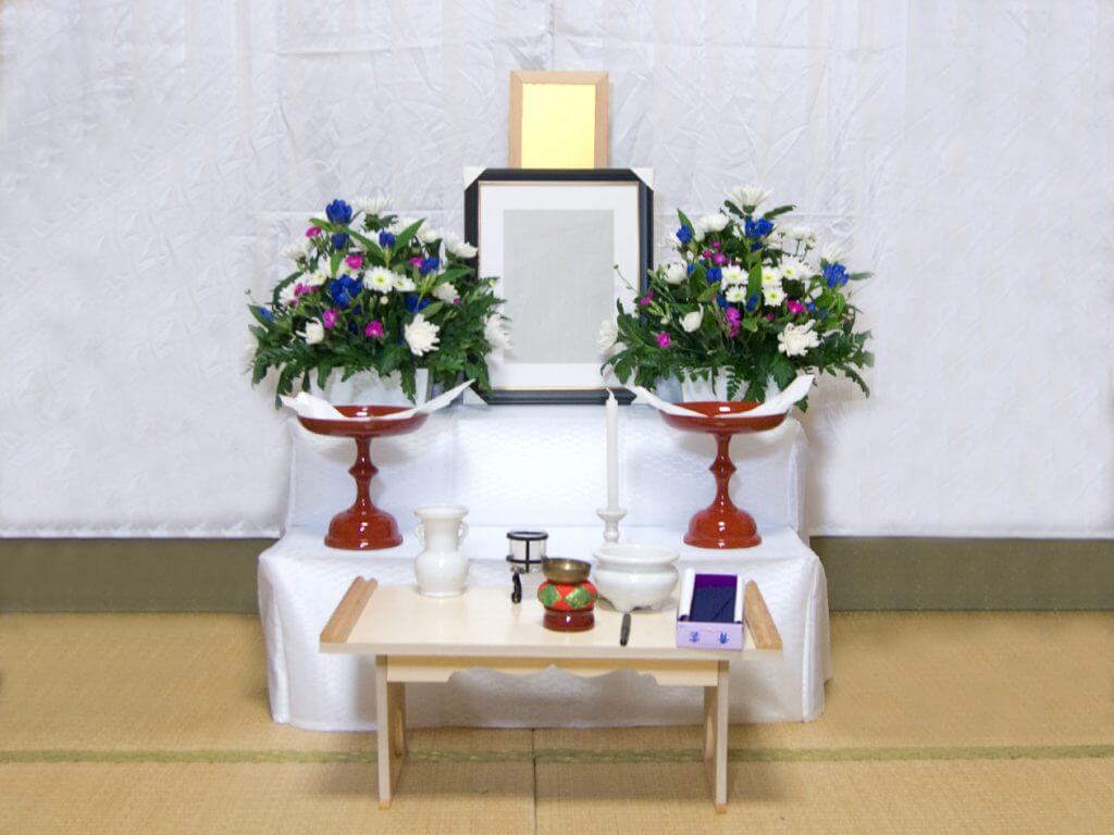 ご葬儀プランに含まれる内容を一つ一つ説明しています。 | れんげ葬祭 南福岡斎場